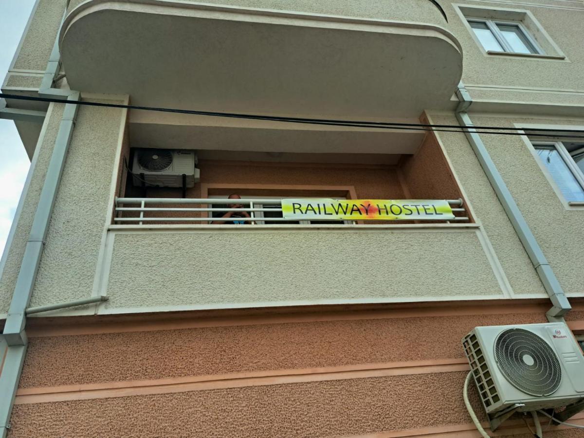 Railway Hostel Skopje Exterior foto